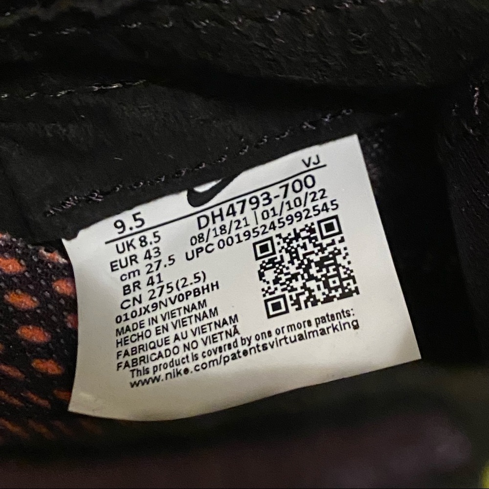 Size 9.5 - Nike Air Tuned Max Volt Total Orange 2022 Running shoes NO BOX - Picture 12 of 12
